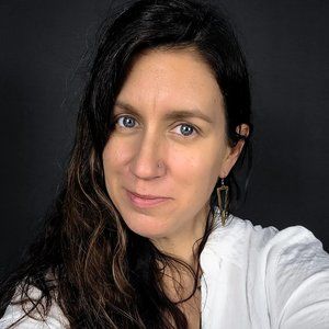 Meet your Posher, Christa-victoria